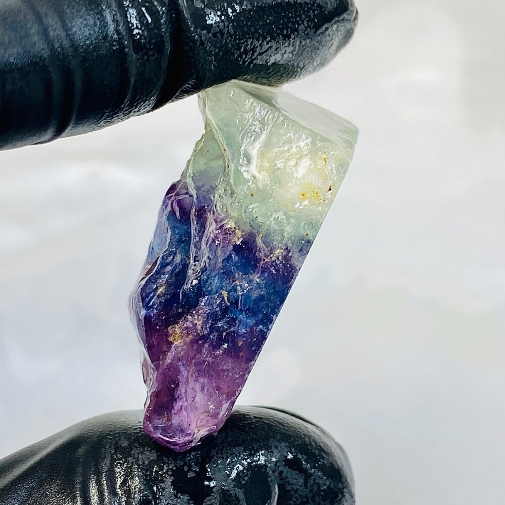UV Active Rainbow Colorful Fluorite Raw Rough Natural Mineral Gemstone Gem 23g - Picture 5 of 8